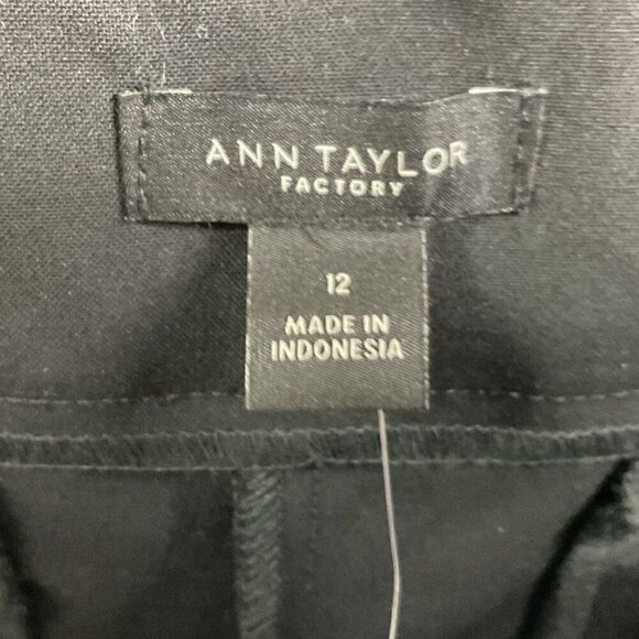 Ann Taylor Factory Mid-Rise Trouser Leg Full Length Pants, Size 12, Black, NWT - Picture 7 of 12